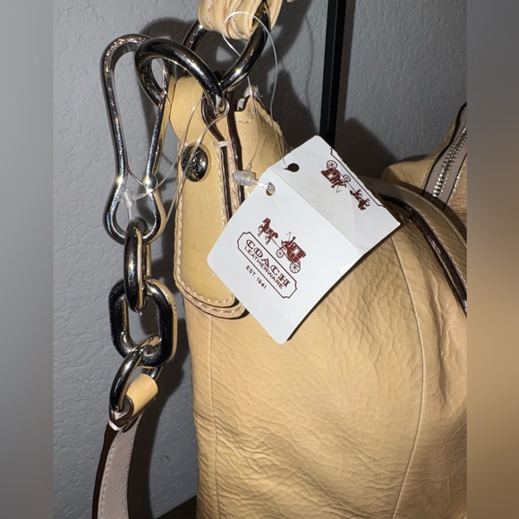 Coach NWT Patent Leather Hobo + Kristin Slim Envelope Wallet Set $559 Retail - Picture 4 of 15